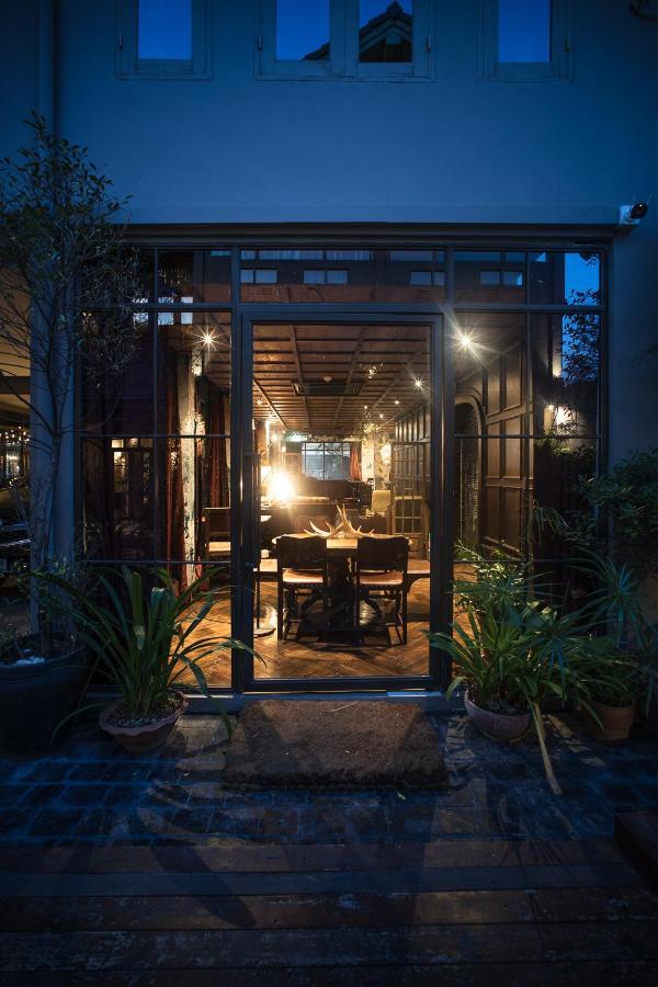 Baan Tuk Din Hotel กรุงเทพมหานคร ภายนอก รูปภาพ